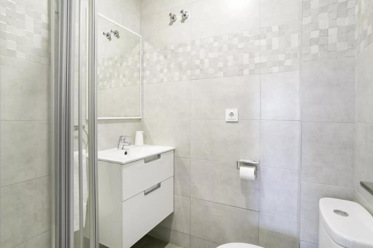 Very Nice And Modern Flat, In Alicante Center ภายนอก รูปภาพ